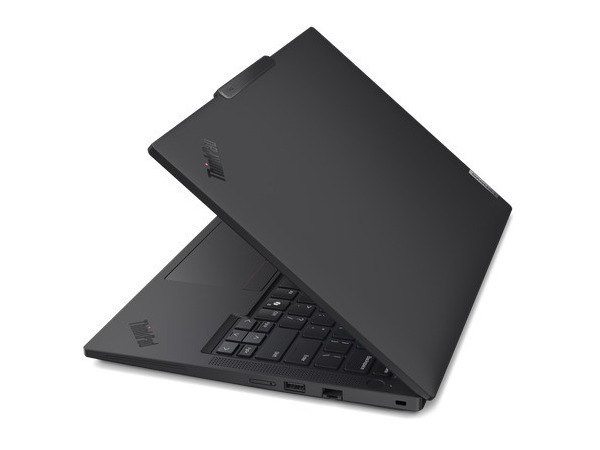 262-94-LVPNP14ST_3 LENOVO Laptop ThinkPad P14s G5 14.5" 3K IPS/Ultra9-185H/64GB/1TB SSD/Integrated Intel Arc Graphics/Win 11 Pro/3Y PREM/Black