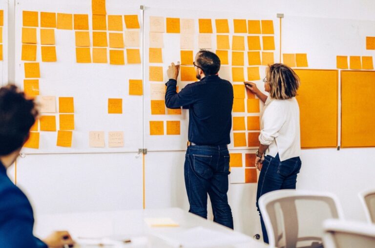 Brand positioning - A value-based approach TWO DOTS