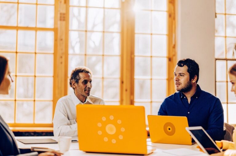 TWO DOTS business leaders meet to analyse the personalisation of artificial intelligence for process improvement