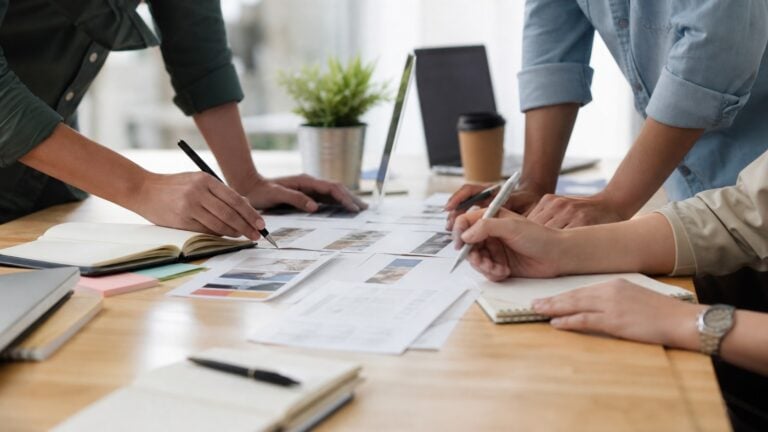 Στρατηγική AI SEO για περιεχόμενο που γίνεται κατανοητό από Google και AI search.